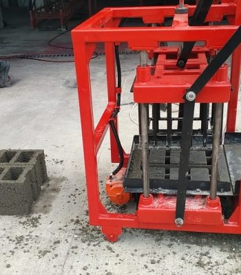 Machine à Blocs Automatique