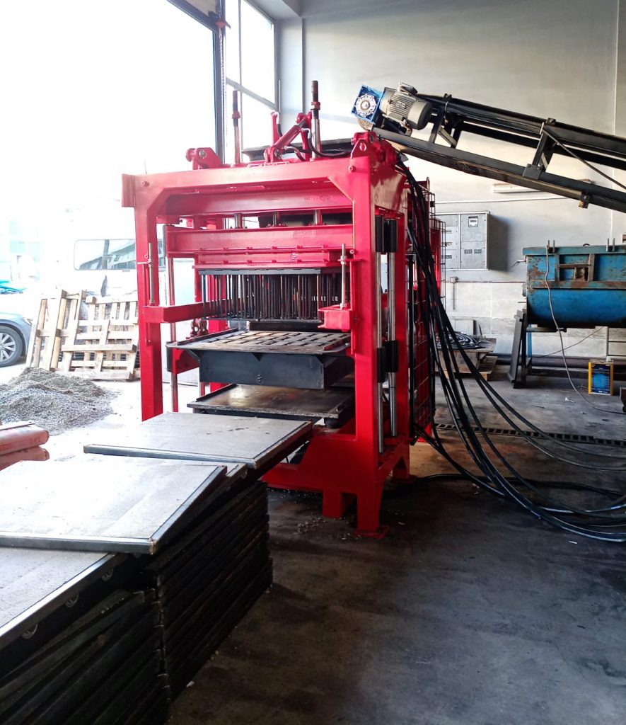 Machine à Briques/Pavés MG6.1